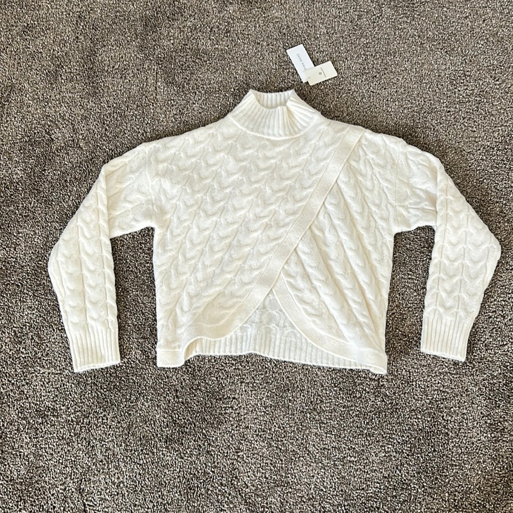Cream/White Sweater